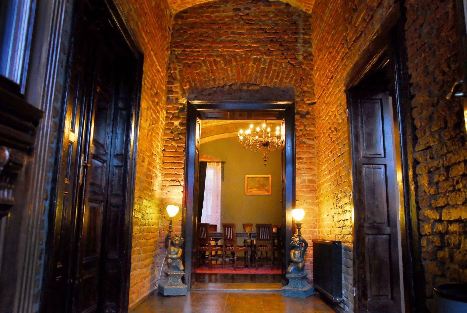 Hotel Poesis Сату-Маре Екстер'єр фото