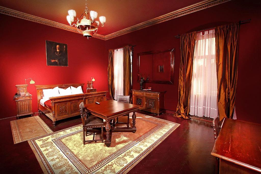 Hotel Poesis Сату-Маре Екстер'єр фото